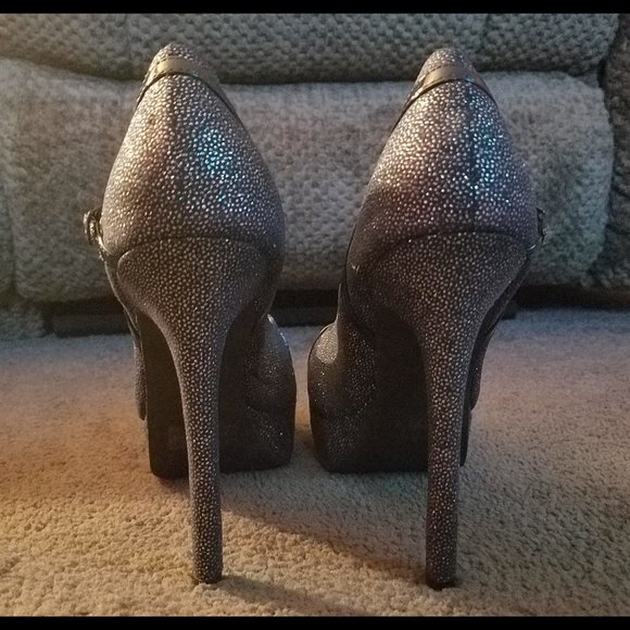 Cap Toe Platform Navy and Silver 5.5" Stiletto Heels - Picture 2 of 4